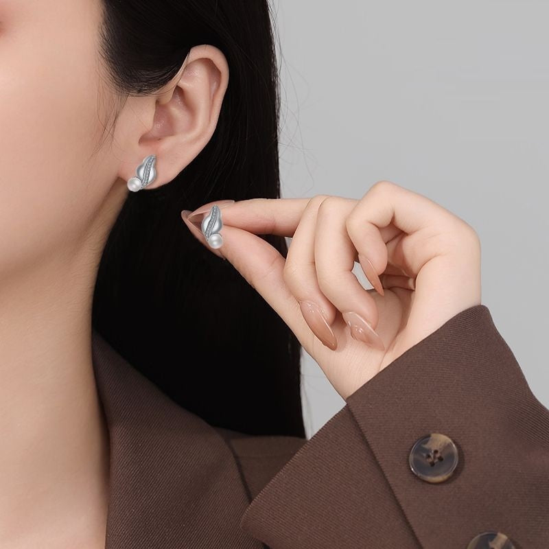 Elite Reverie Pearl Studs