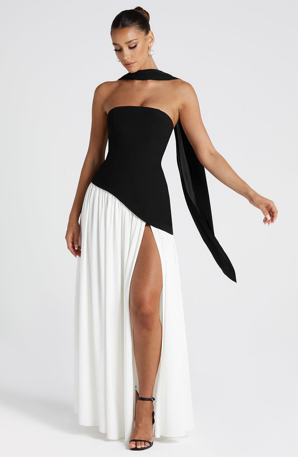 Noir Tempt Colorblock Tube Dress